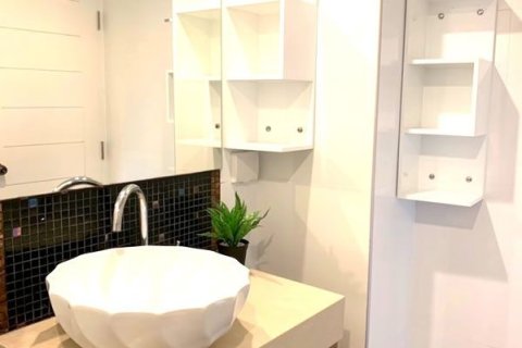 Condominio de 1 dormitorio en Jomtien Beach, Pattaya, Tailandia № 204236 - foto 11