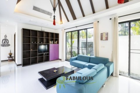 Chalet de 3 dormitorios en Bang Tao, Tailandia № 179261 - foto 15