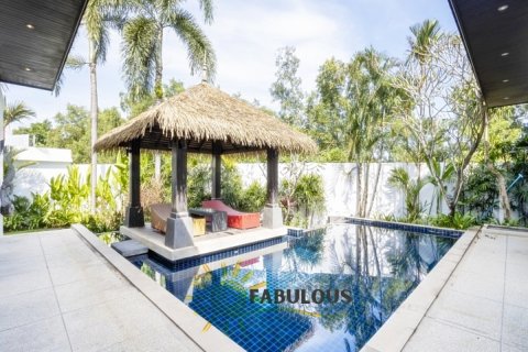 Chalet de 3 dormitorios en Bang Tao, Tailandia № 179261 - foto 12