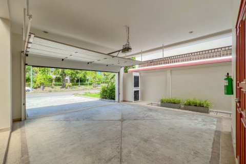 Casa de 4 dormitorios en Bang Tao, Tailandia № 3219 - foto 24