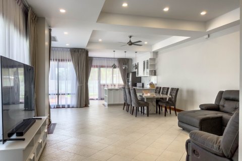 Casa de 4 dormitorios en Bang Tao, Tailandia № 3219 - foto 21