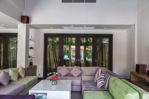 Casa de 5 dormitorios en Bang Tao, Tailandia № 3221 - foto 2