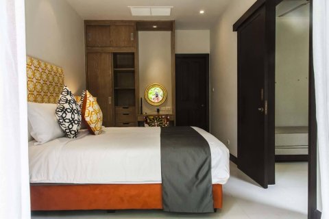 Casa de 5 dormitorios en Bang Tao, Tailandia № 3221 - foto 16