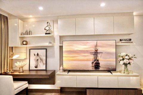 Estudio en el condominio en Watthana, Bangkok, Tailandia № 162921 - foto 8