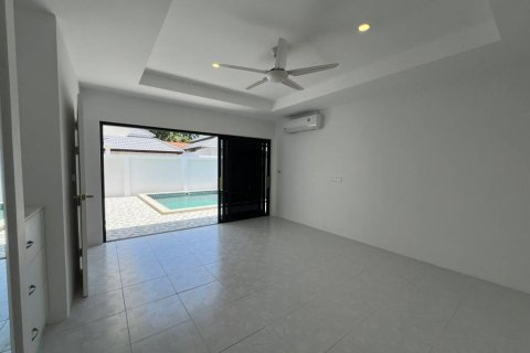 Chalet de 2 dormitorios en Surat Thani, Tailandia № 134544 - foto 10
