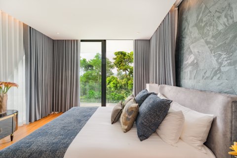 Chalet de 5 dormitorios en Phuket, Tailandia № 140720 - foto 28