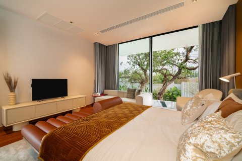 Villa in Phuket, Thailand 4 bedrooms № 141100 - photo 4