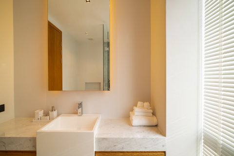 Villa in Phuket, Thailand 4 bedrooms № 141100 - photo 25