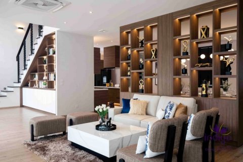 Casa de 5 dormitorios en Chiang Mai, Tailandia № 113975 - foto 16