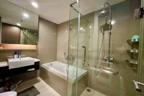 Condominio de 2 dormitorios en Bangkok, Tailandia № 146863 - foto 9