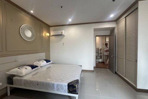 Condominio de 1 dormitorio en Khlong San, Bangkok, Tailandia № 146862 - foto 5