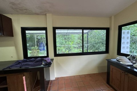 Chalet de 3 dormitorios en Surat Thani, Tailandia № 146861 - foto 7