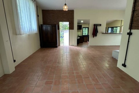 Chalet de 3 dormitorios en Surat Thani, Tailandia № 146861 - foto 3