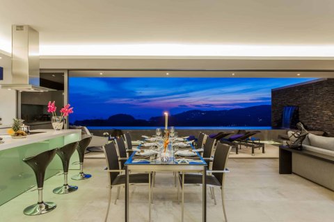 Квартира на Пляже Лаян, Таиланд с 3 спальнями  № 166792