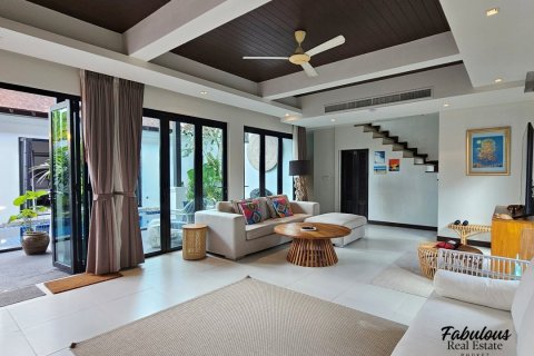 Chalet de 3 dormitorios en Bang Tao, Tailandia № 179206 - foto 13