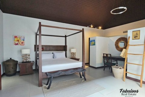 Chalet de 3 dormitorios en Bang Tao, Tailandia № 179206 - foto 5