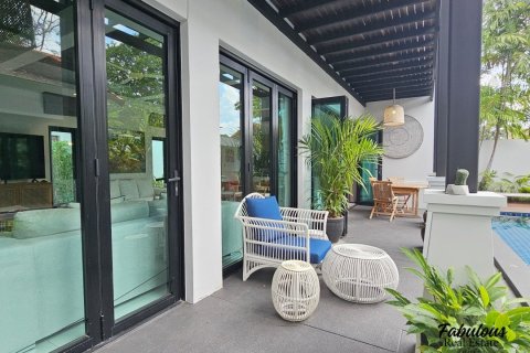Chalet de 3 dormitorios en Bang Tao, Tailandia № 179206 - foto 18