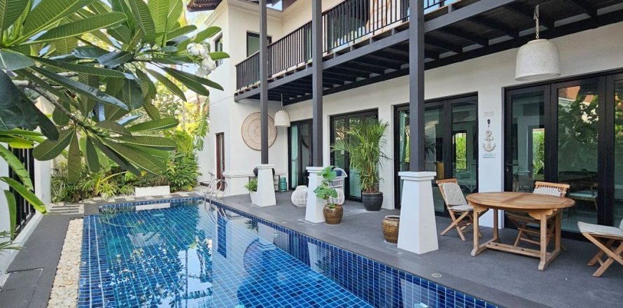 Chalet de 3 dormitorios en Bang Tao, Tailandia № 179206