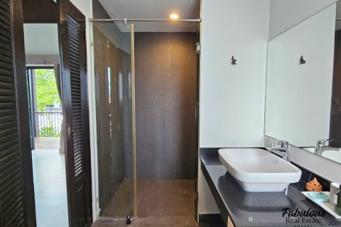 Chalet de 3 dormitorios en Bang Tao, Tailandia № 179206 - foto 19