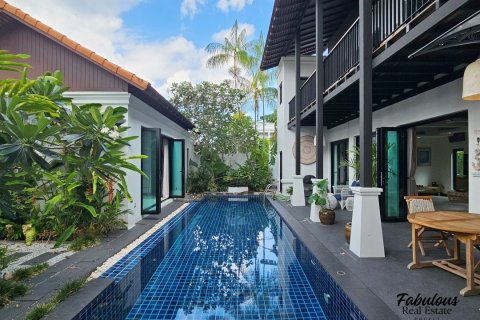 Chalet de 3 dormitorios en Bang Tao, Tailandia № 179206 - foto 8