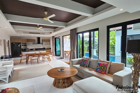 Chalet de 3 dormitorios en Bang Tao, Tailandia № 179206 - foto 2