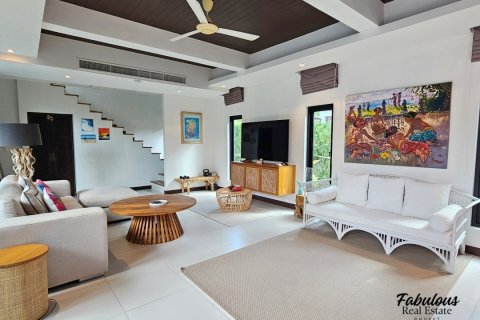 Chalet de 3 dormitorios en Bang Tao, Tailandia № 179206 - foto 9