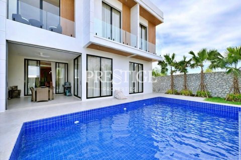 Haus in Pattaya, Thailand 5 Schlafzimmer № 197675