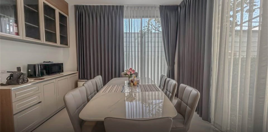 Haus in Bangkok, Thailand 5 Schlafzimmer № 189205