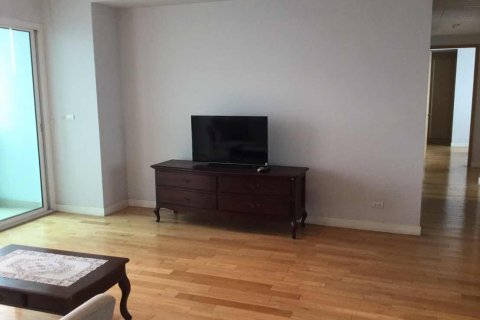 Eigentumswohnung in Bangkok, Thailand, 3 Schlafzimmer  № 144071 - Foto 2