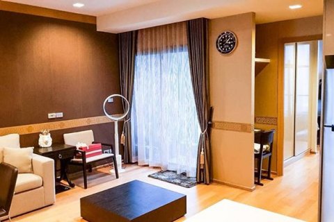 Condominio de 1 dormitorio en Bangkok, Tailandia № 144072 - foto 2