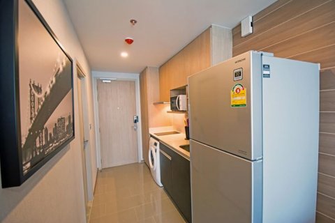 Eigentumswohnung in Bangkok, Thailand, 1 Schlafzimmer  № 144070 - Foto 3