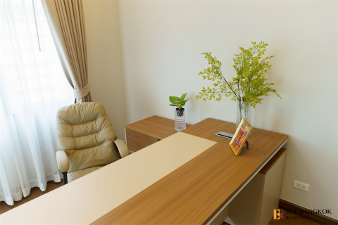 Condo in Bangkok, Thailand, 4 bedrooms  № 187431 - photo 6