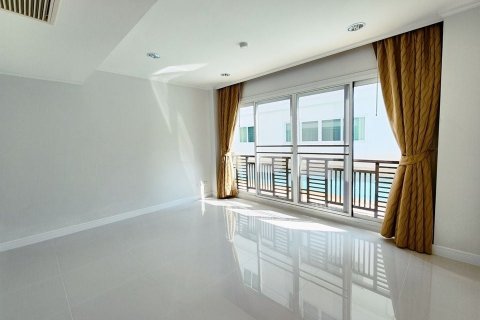 Condominio de 3 dormitorios en Cha-am, Tailandia № 139040 - foto 13