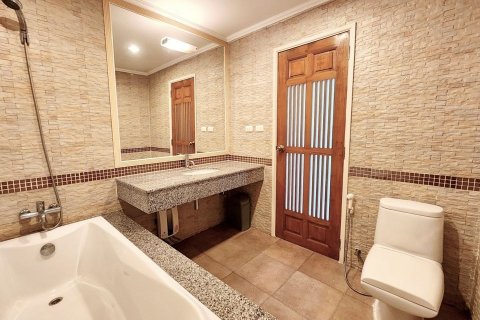 Condominio de 3 dormitorios en Cha-am, Tailandia № 139040 - foto 19
