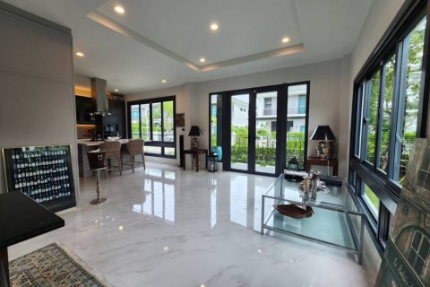 Casa de 3 dormitorios en Phuket, Tailandia № 146771 - foto 7