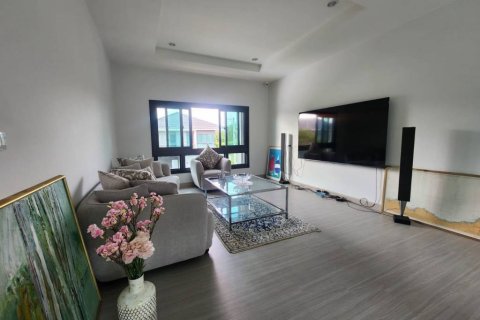 Casa de 3 dormitorios en Phuket, Tailandia № 146771 - foto 4