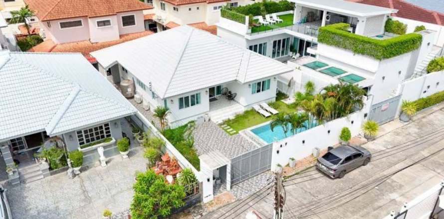 Chalet de 5 dormitorios en Pattaya, Tailandia № 146775