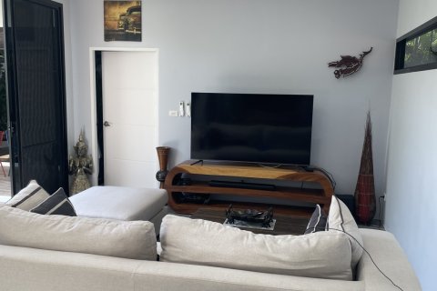Chalet de 3 dormitorios en Phuket, Tailandia № 146125 - foto 8