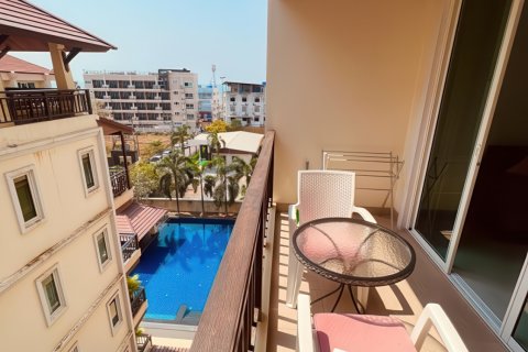 Apartamento de 3 dormitorios en Pattaya, Tailandia № 155623 - foto 6