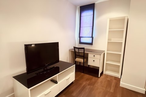 Apartamento de 3 dormitorios en Pattaya, Tailandia № 155623 - foto 12