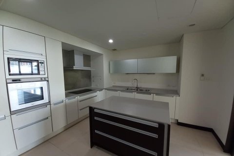 Condominio de 3 dormitorios en Bangkok, Tailandia № 157563 - foto 10