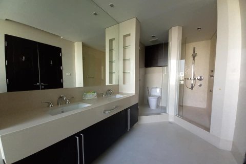 Condominio de 3 dormitorios en Bangkok, Tailandia № 157563 - foto 8