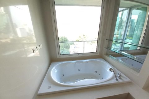 Condominio de 3 dormitorios en Bangkok, Tailandia № 157563 - foto 9