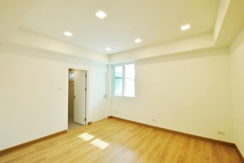 Condominio de 3 dormitorios en Bangkok, Tailandia № 157566 - foto 8