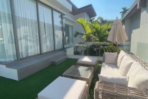 Chalet de 3 dormitorios en Phuket, Tailandia № 152552 - foto 9