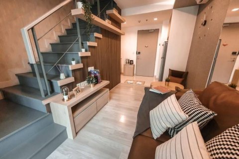 Dúplex de 1 dormitorio en Bangkok, Tailandia № 152556 - foto 3