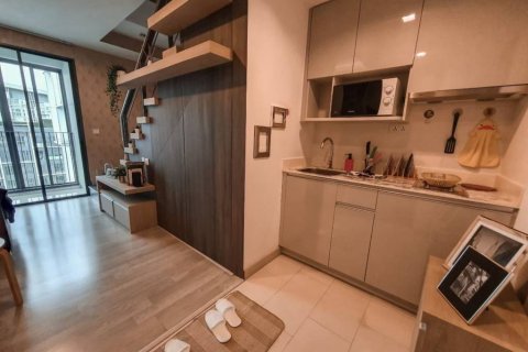 Dúplex de 1 dormitorio en Bangkok, Tailandia № 152556 - foto 6