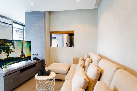 Condo in Kamala, Thailand, 2 bedrooms № 46302 - photo 2