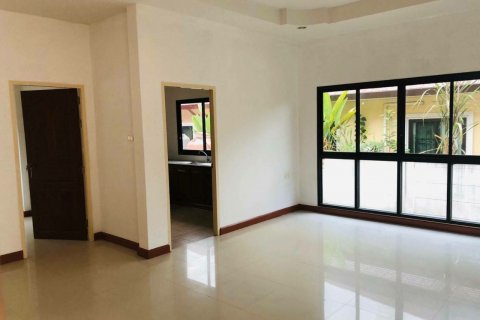 Casa de 3 dormitorios en Pattaya, Tailandia № 54834 - foto 4