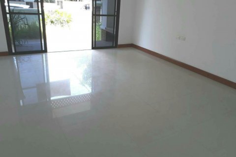 Casa de 3 dormitorios en Pattaya, Tailandia № 54834 - foto 16